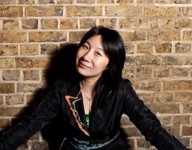 倾听色彩与文字的声音——万锐艺术