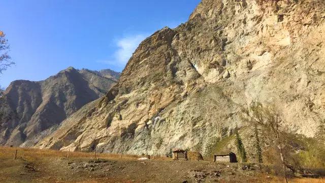 乌孙古道天堂湖在琼库什台吗,乌孙古道天堂湖到黑英山多远