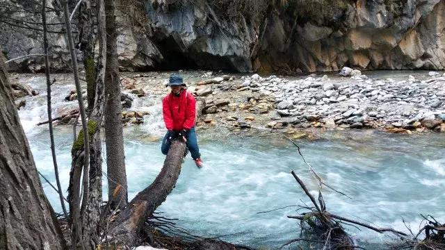 乌孙古道天堂湖在琼库什台吗,乌孙古道天堂湖到黑英山多远