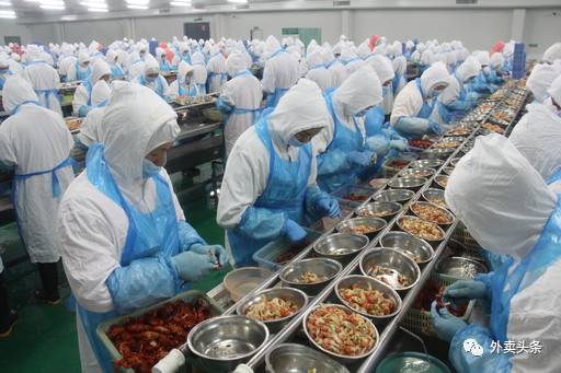 “虾”搞？靠4个服务员，一碗龙虾饭竟然卖500万！