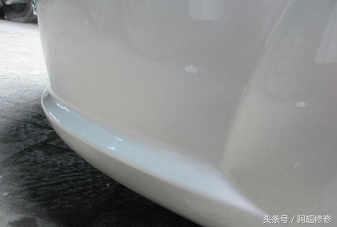 汽车小刮小蹭教你分分钟修复神技,汽车小刮痕处理妙招新手开车怕刮
