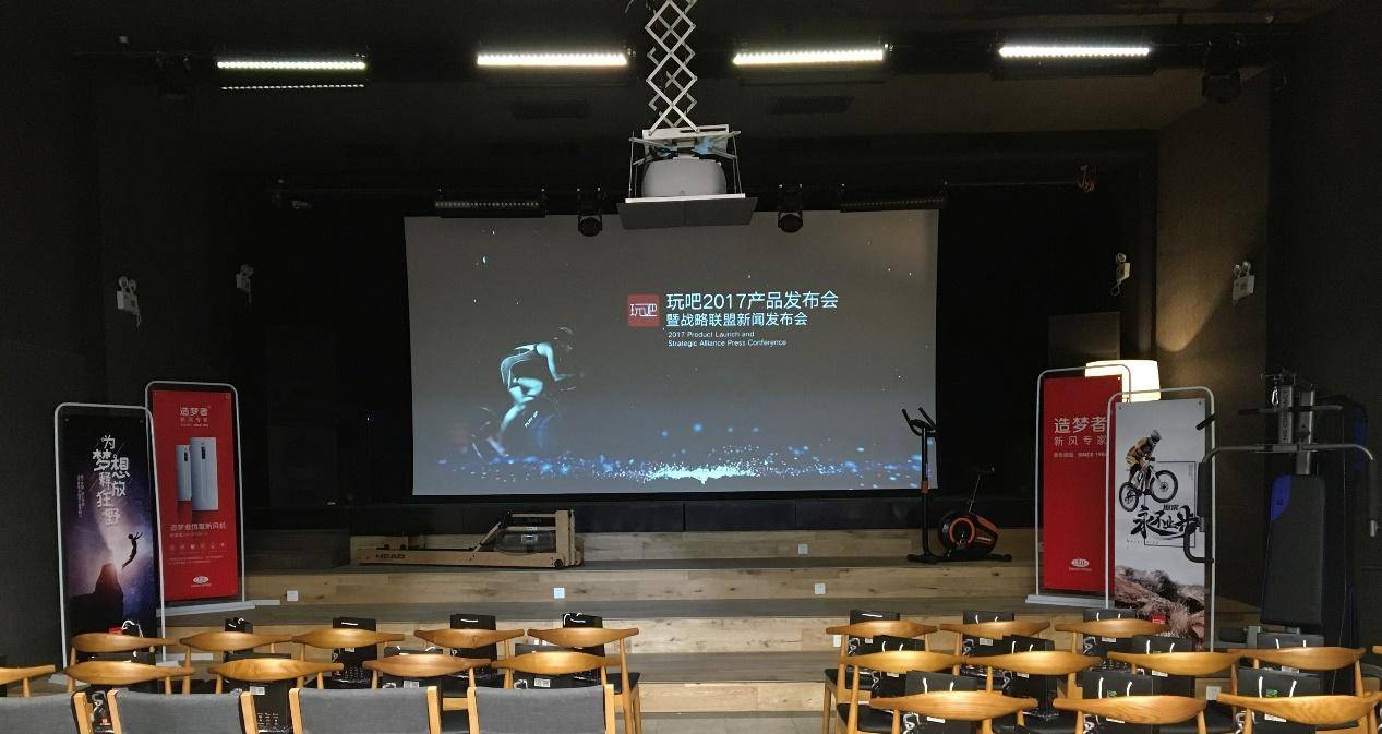 零雾霾共享健身舱来袭，网友：冬日里可以任*虐性**待腹肌了