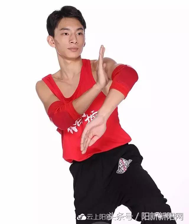 阳新一中这群伢厉害了！3个得团体第一！2个进国家队后夺得冠亚军