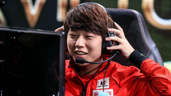 lol小花生退役,lol韩国小花生