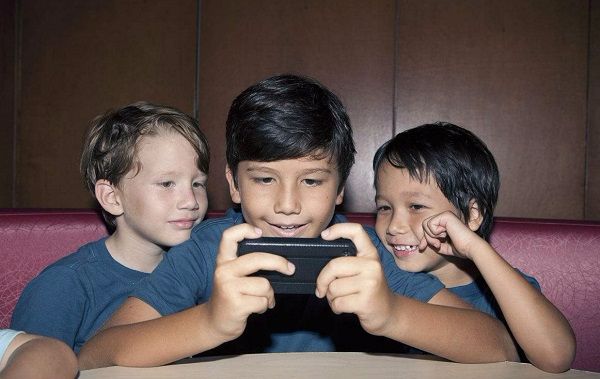 什么样的游戏工作室可以赚钱,游戏工作室用手机怎么赚钱