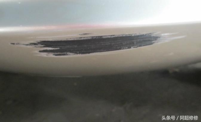 汽车小刮小蹭教你分分钟修复神技,汽车小刮痕处理妙招新手开车怕刮