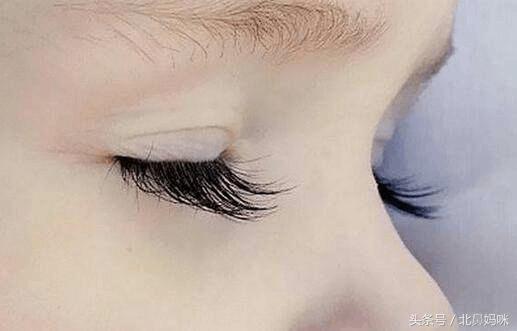 怎么才能让宝宝睫毛变得又长又多,宝宝长睫毛的小窍门
