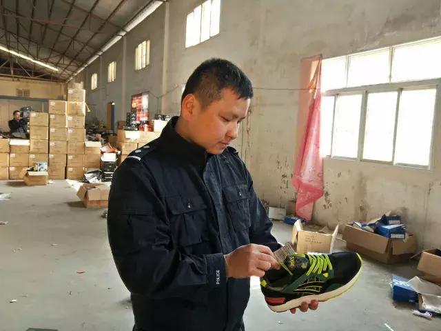 你买到过99元的“耐克”“阿迪”吗?岳阳一网店凭此月入百万,如今却