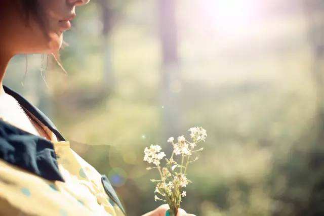 社会太浮躁需要正能量,如何在浮躁的社会里保持平静的心