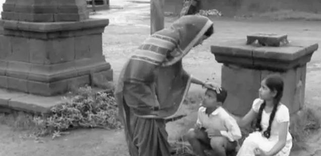 为保护孩子惨遭欺负,为了孩子甘愿被人欺负