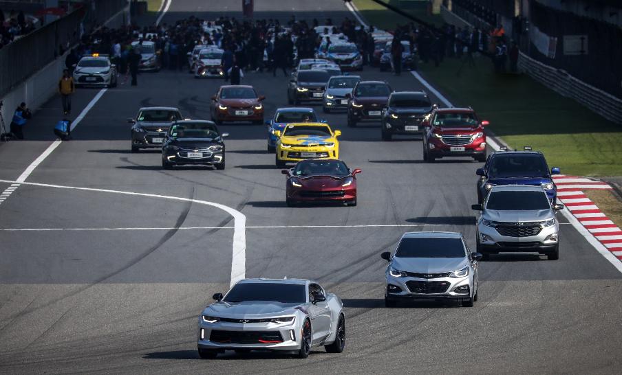 雪佛兰科鲁兹-直通美国NASCAR2017环行王者挑战赛圆满落幕