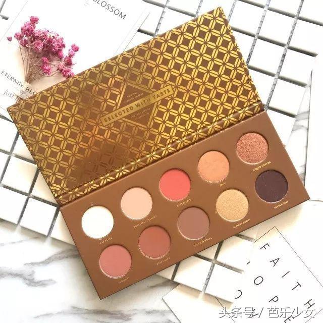 大地眼影盘眼妆教程,单眼皮眼妆适合的眼影盘