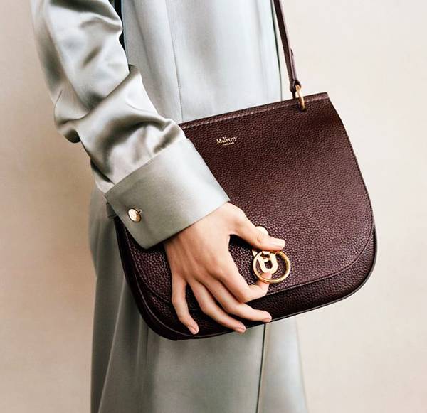 什么品牌包包火,什么牌子的包包最好看最有档次