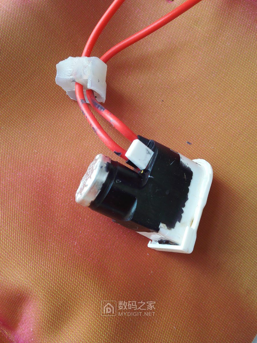 蓄水式热水袋,电热式暖水袋拆解