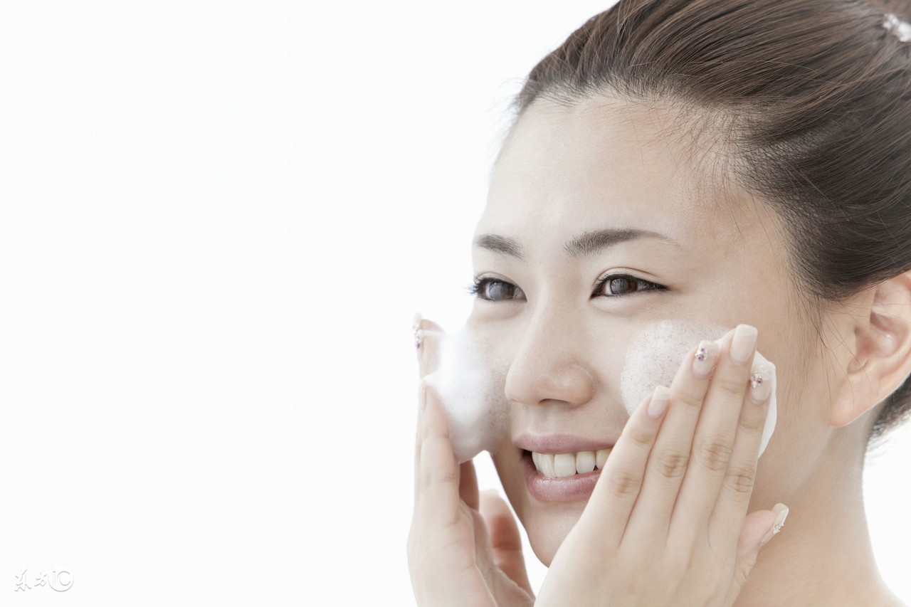 护肤越多皮肤越不好,护肤太过用力会有法令纹吗