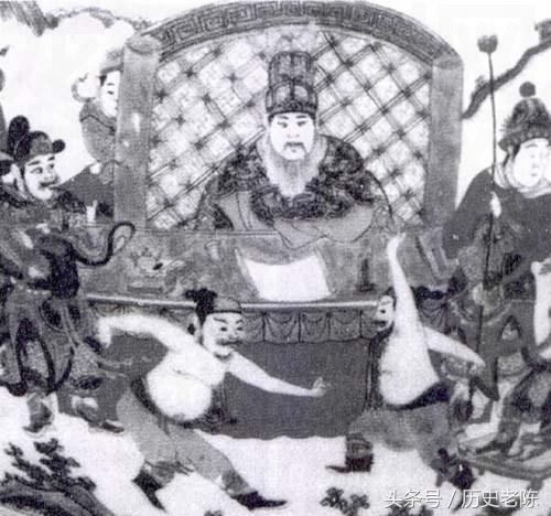 历史上第一份足球首发名单出现在1000多年前，皇帝爱看女相扑