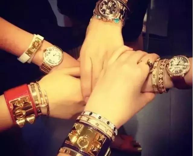 你见过哪些好笑的花式炫富？留学生：这些操作可以骚到你怀疑人生