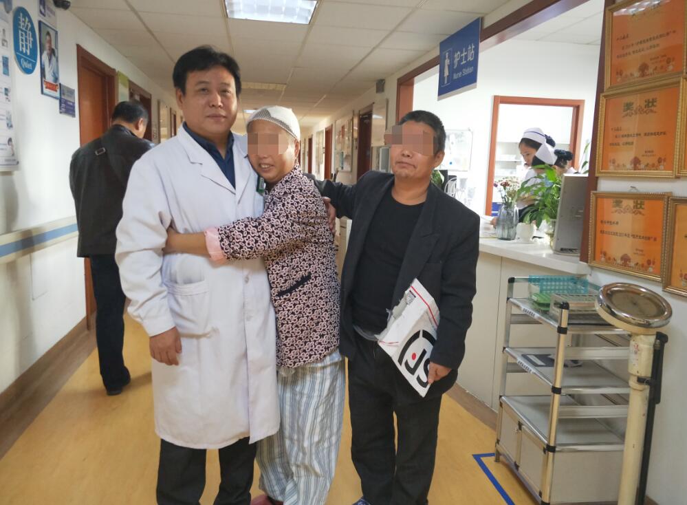 头晕呕吐怎么回事是中毒吗,脑梗死呕吐头晕