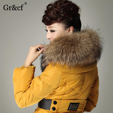 你衣服上的毛领是真的么,买的值不值?教你识别毛领的真假贵贱!