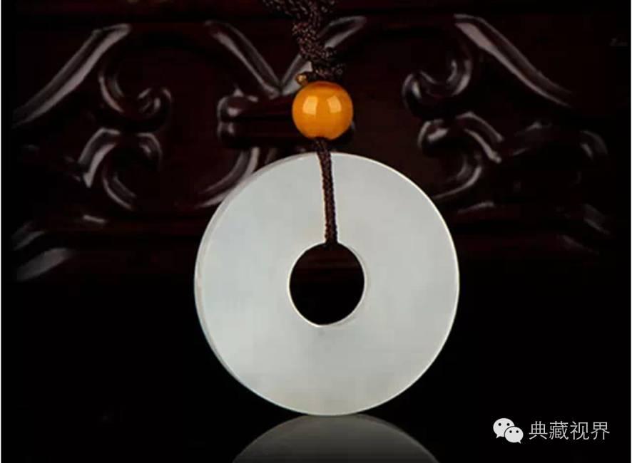 很白的玉是不是和田白玉,商家说的白玉是和田玉吗