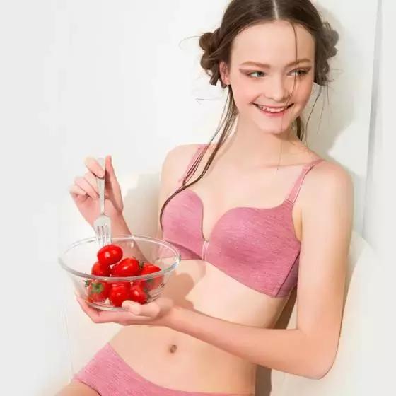 40鍏冧互鍐呭ソ绌跨殑琛ｆ湇,渚垮疁鍙堝ソ绌跨殑鍥芥疆鍝佺墝