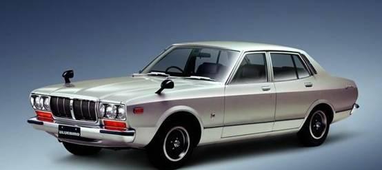 2012年蓝鸟轩逸,蓝鸟轩逸第一代