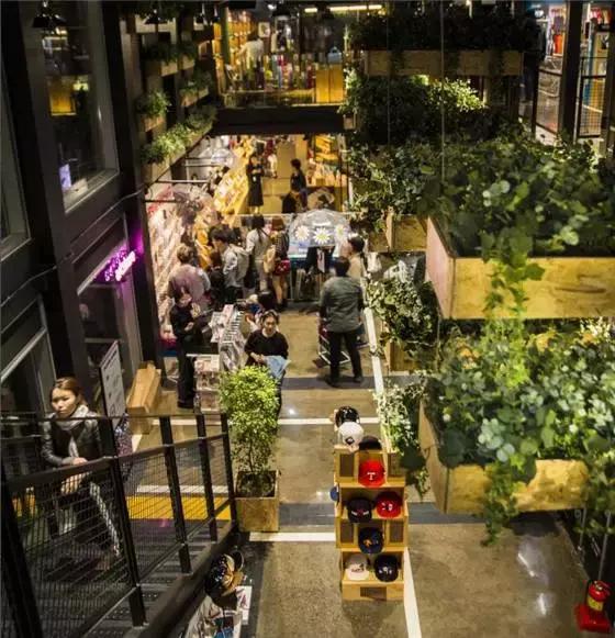 集装箱建筑商业街,创意集装箱建筑