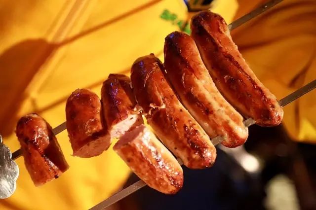 川王府餐厅,曾经的成都大白鲨海鲜自助餐厅