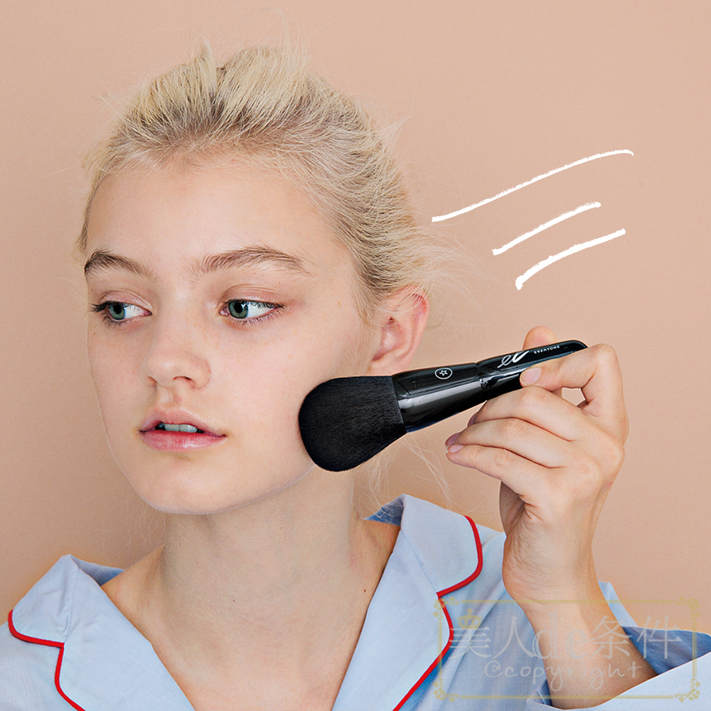 皱纹长得比薪水快！就算年底不加薪，也得入手这些美肤利器