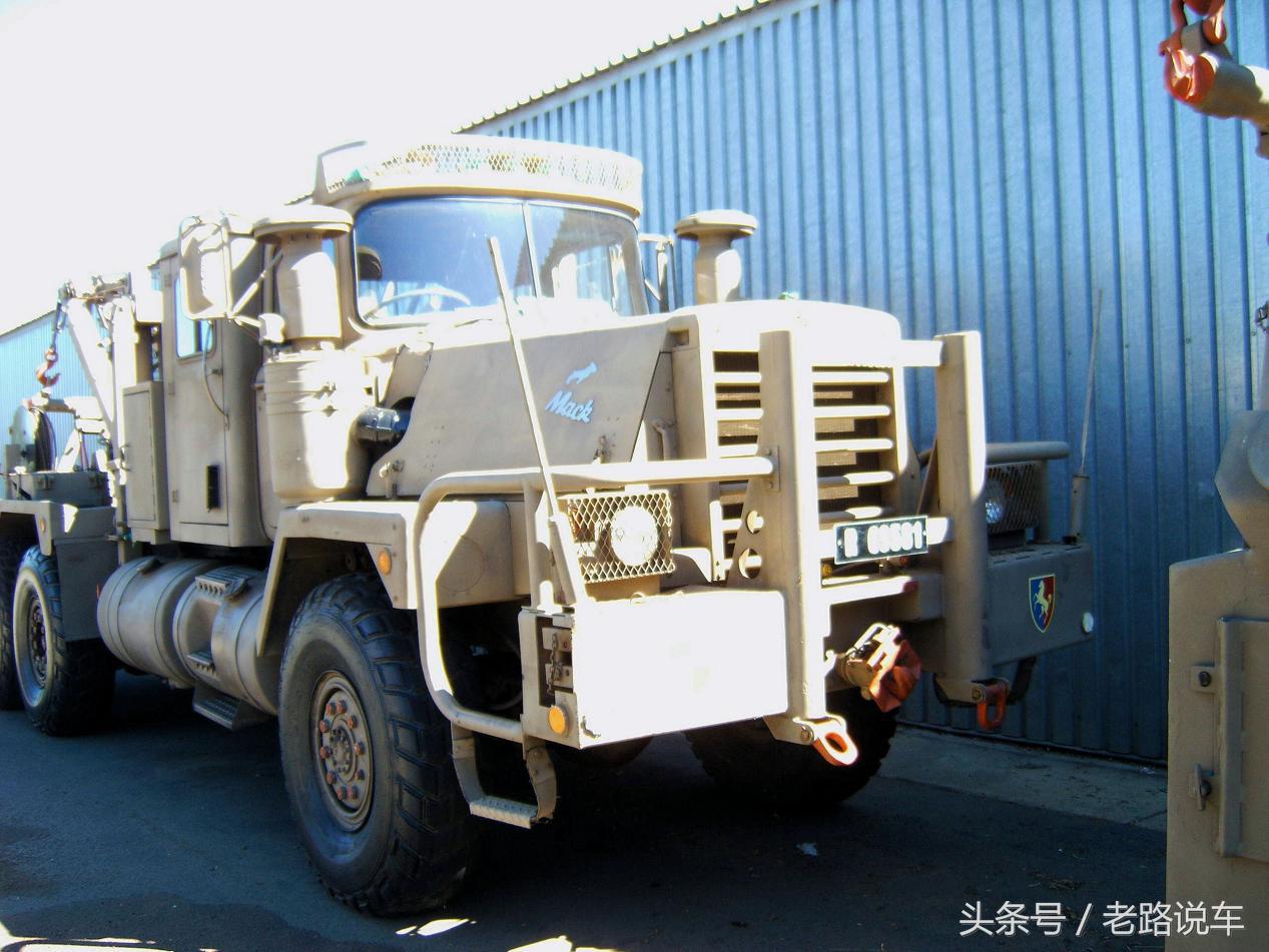 道路救援清障车大平板,道路清障车军用