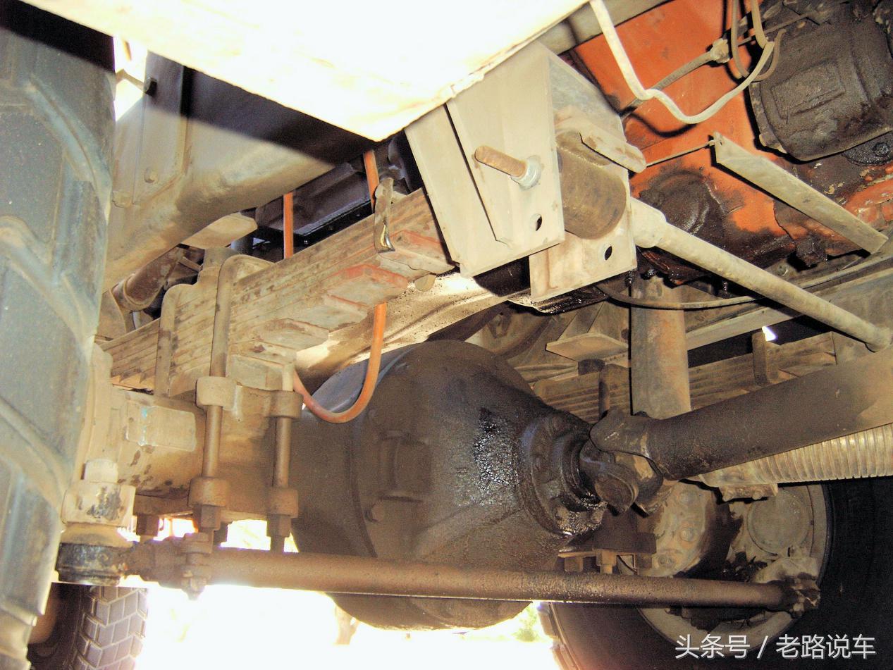 道路救援清障车大平板,道路清障车军用