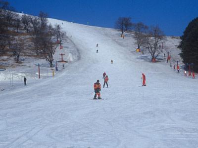 坐公交时下雨怎么办呢,在公交车上喝水想打喷嚏