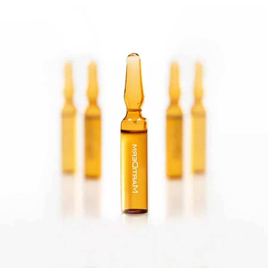 神奇安瓶算是目前最火的网红,珀莱雅保龄球安瓶拔草