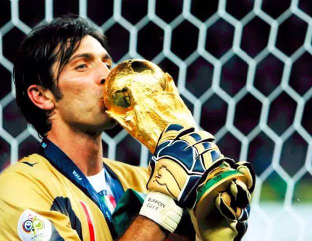 意大利无缘卡塔尔世界杯集锦,06年意大利世界杯布冯精彩扑救