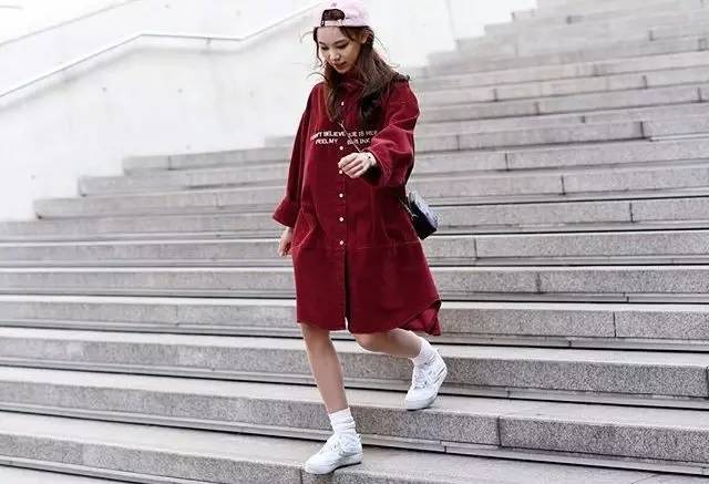 你还在迷恋Stan Smith啊？！ | 她们都换帆布鞋唻~