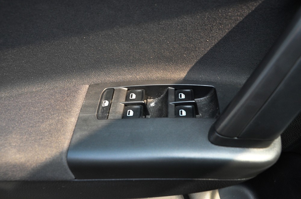 热销车体验|都说不懂车的人才买它?|Y车评