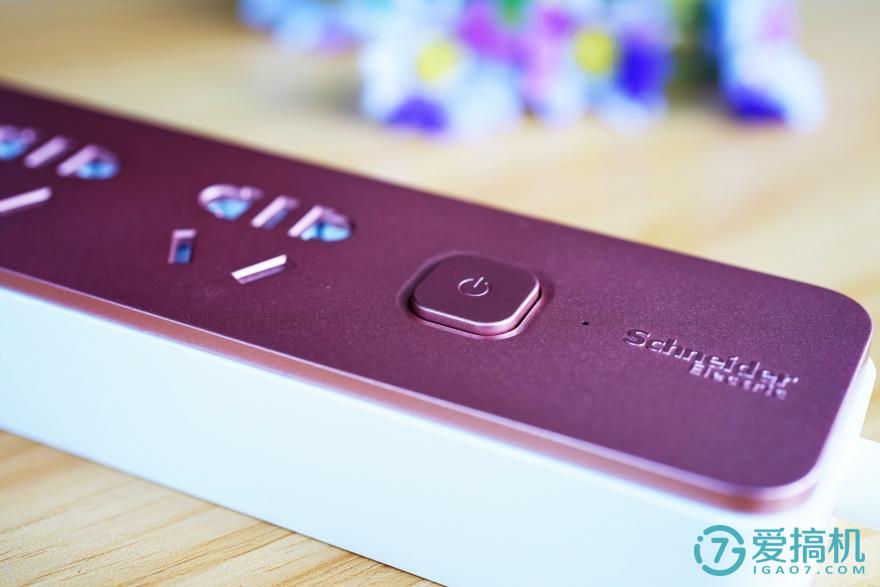 用品质创造安心：施耐德NSW1030新国标延长线排插评测