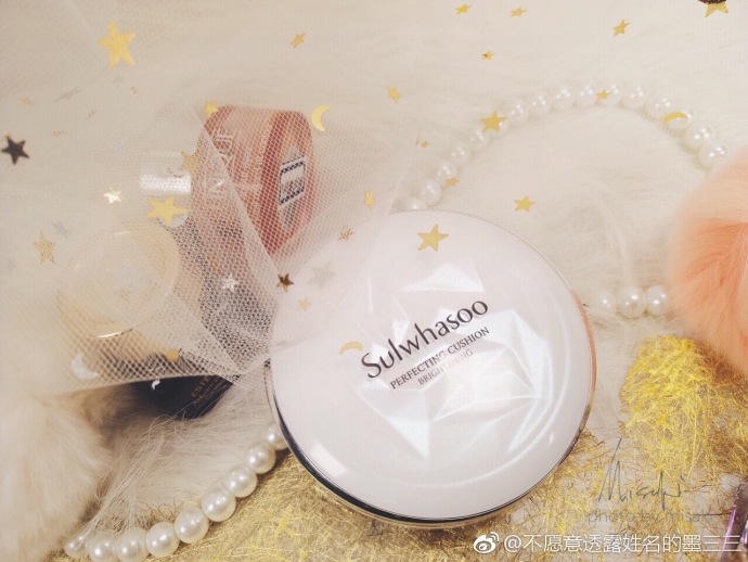 想要底妆完美必须做好妆前保湿,想要皮肤光滑无瑕吗