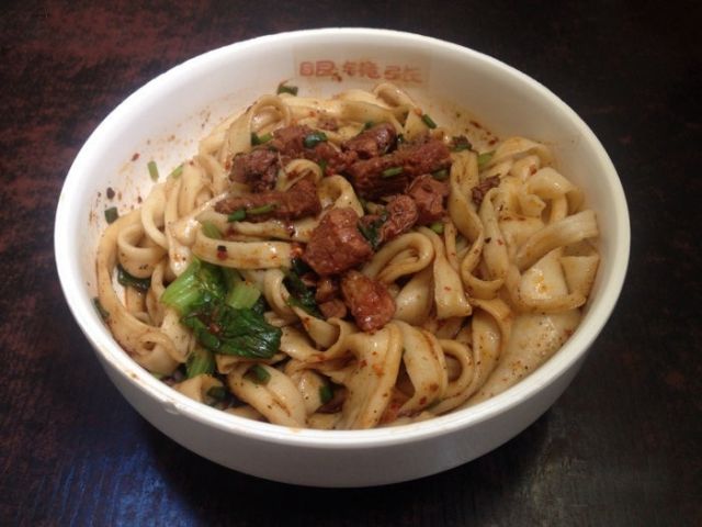 西安交大美食街在哪里,西安美食街