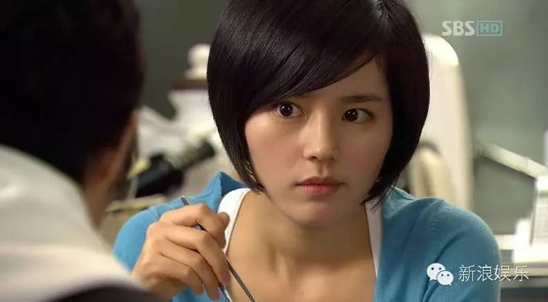 韩佳人颜值变化,从结婚到生孩子没有改变