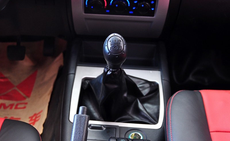 陆风x9仿造哪款车,国产最丑汽车