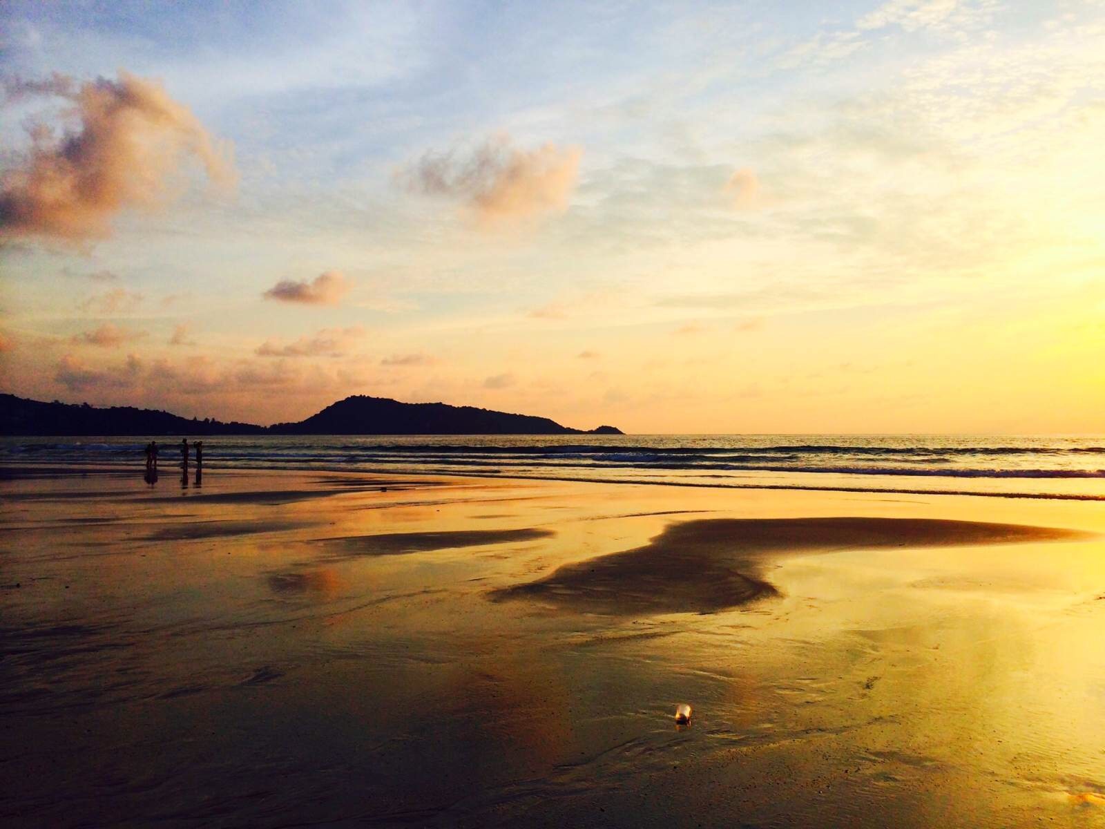 普吉岛旅游不能错过的运动,泰国普吉岛的美景介绍