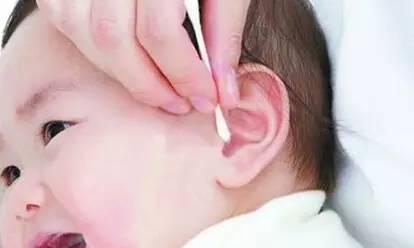 13岁女孩右耳失聪,13岁女孩右耳失聪怎么治