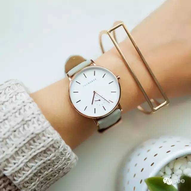 18万左右的名表,1500元左右的dw手表