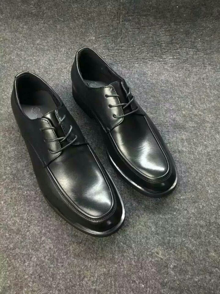 爱步哪个系列适合脚肥 (爱步鞋磨脚给换吗)