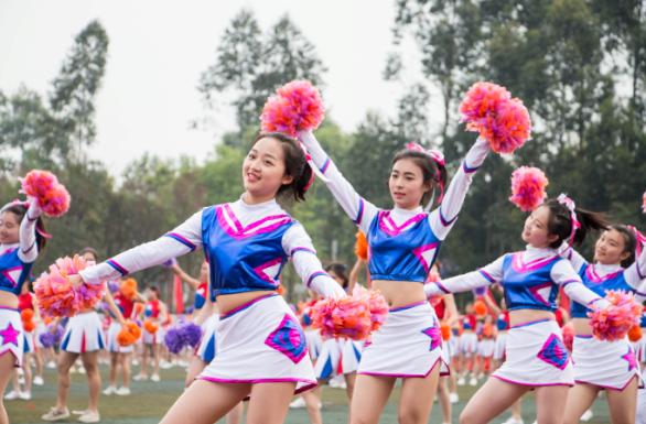成都大学校运动会开幕式,最新学校运动会开幕