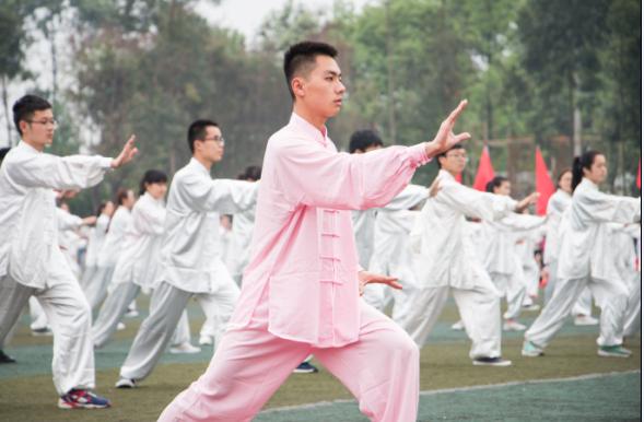 成都大学校运动会开幕式,最新学校运动会开幕