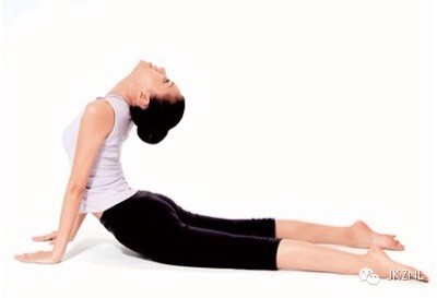 经期瘦身丰胸提臀瑜伽动作第一名,提臀紧致大腿根部内侧的瑜伽动作