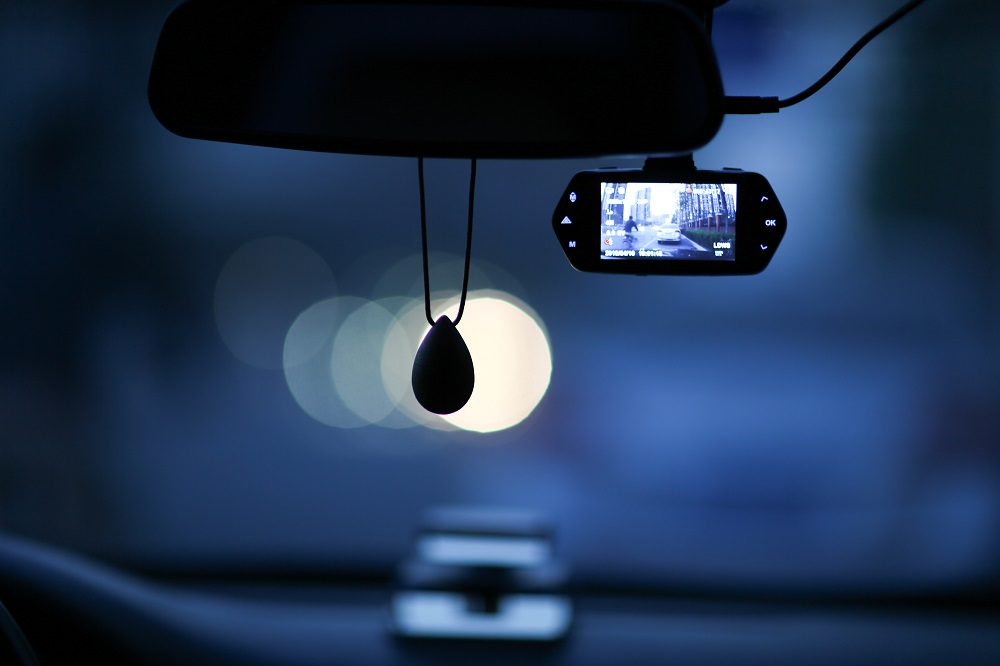 爱国者d68行车记录仪怎么样,爱国者隐藏式行车记录仪测评