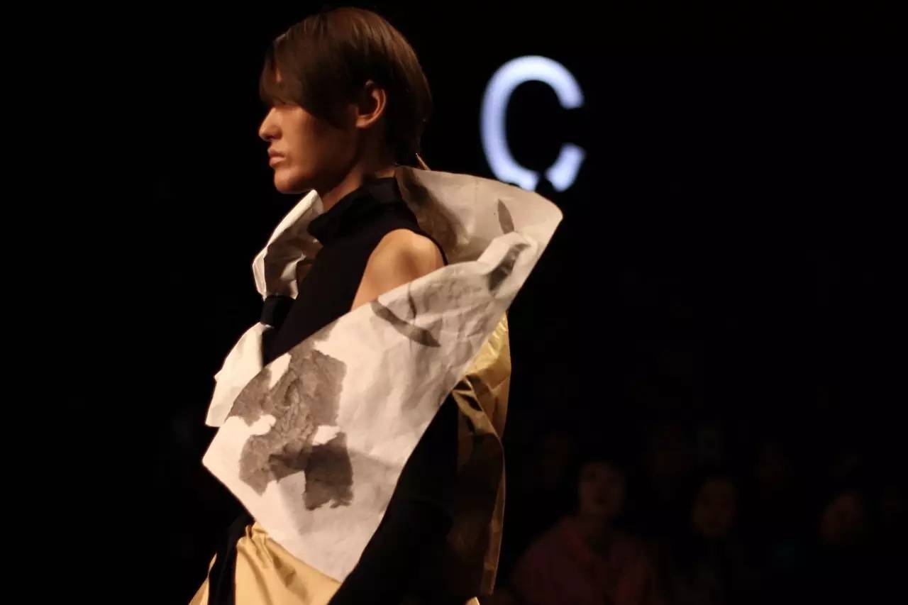 本地潮牌崛起！在深圳时装周上的品牌都出乎意料地好看哦